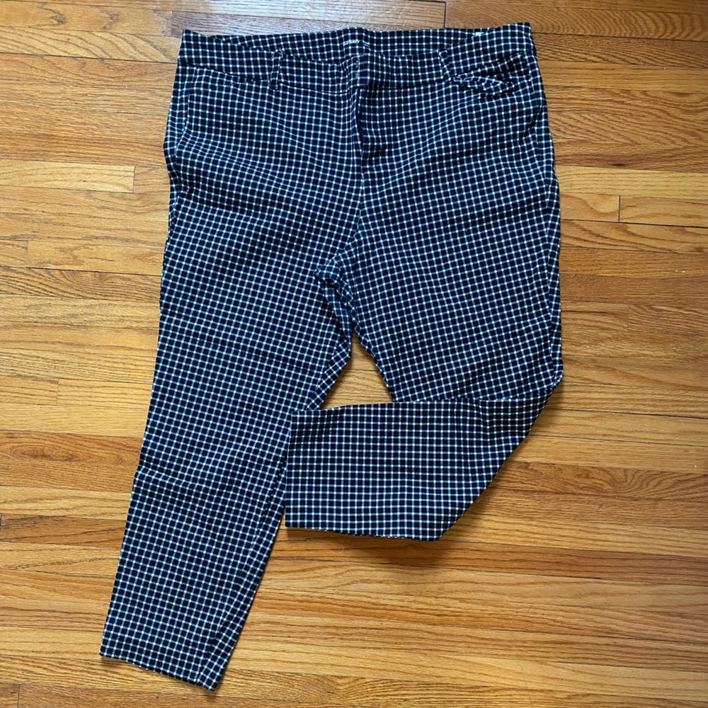 Woman’s dress pant